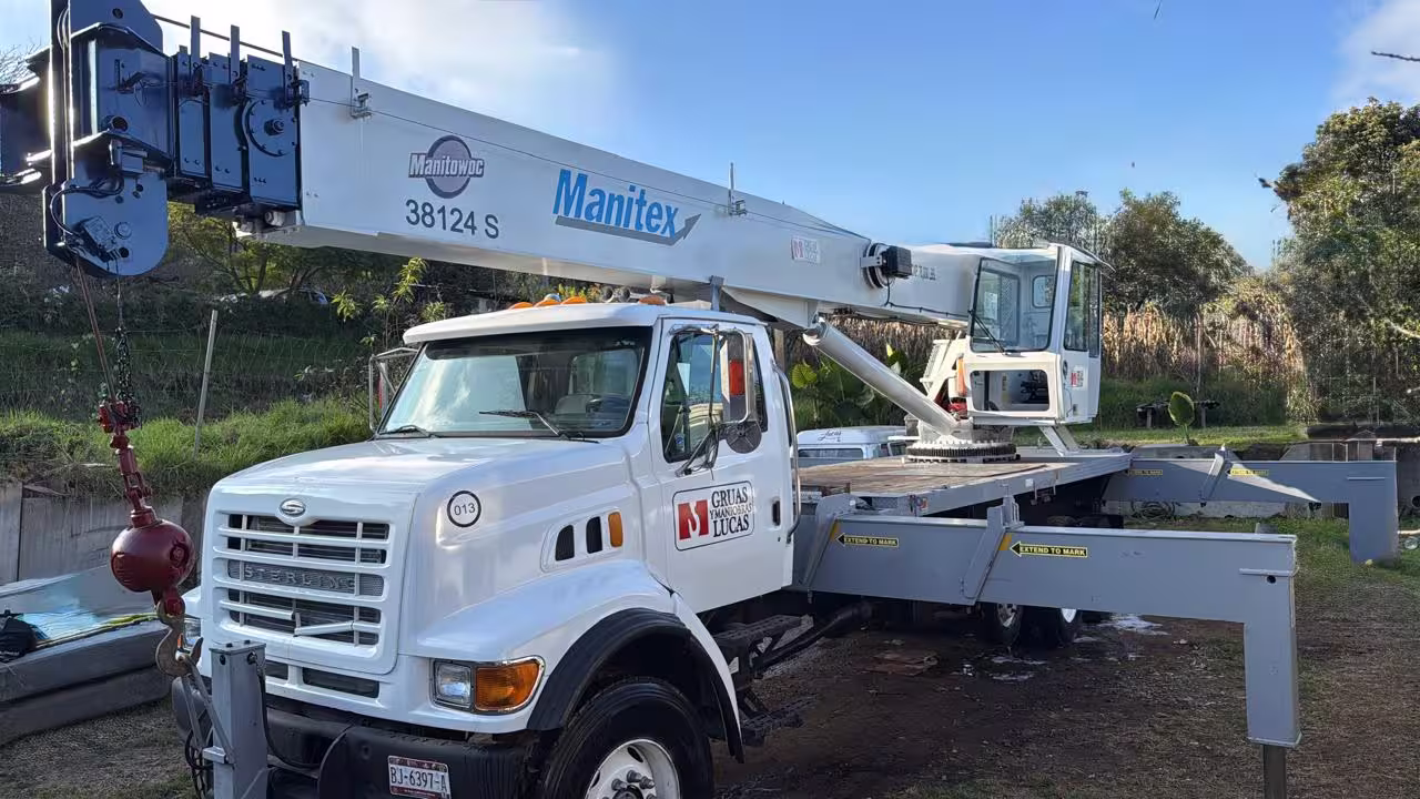 Titán Manitex M38124 - Technical Dimensions